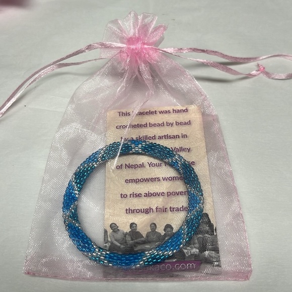 Handmade Sashka Glass Beaded Bracelet - Picture 4 of 11